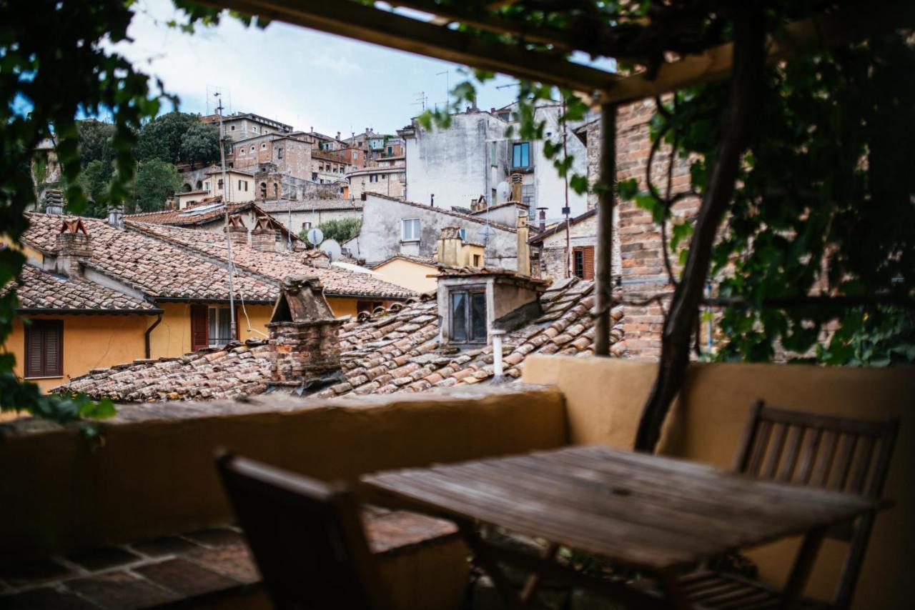 Umbrian Concierge - La Casa Dei Pellari Hotel Perugia Bagian luar foto