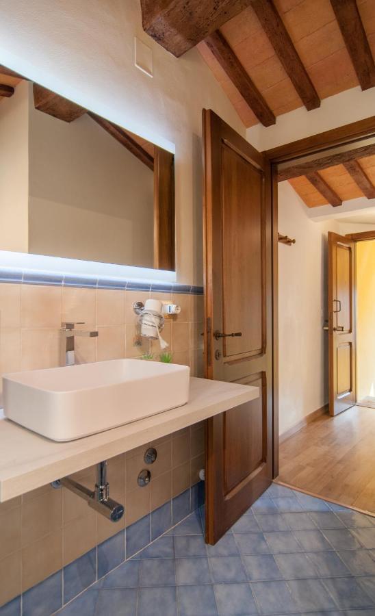 Umbrian Concierge - La Casa Dei Pellari Hotel Perugia Bagian luar foto