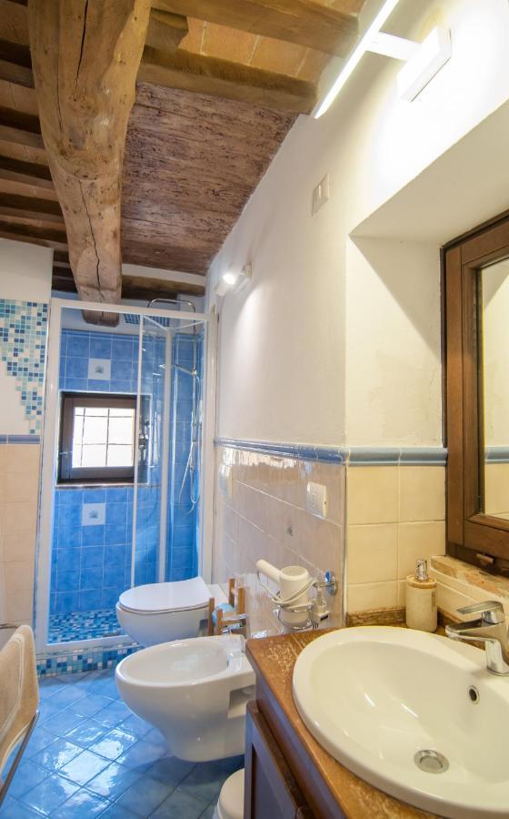 Umbrian Concierge - La Casa Dei Pellari Hotel Perugia Bagian luar foto