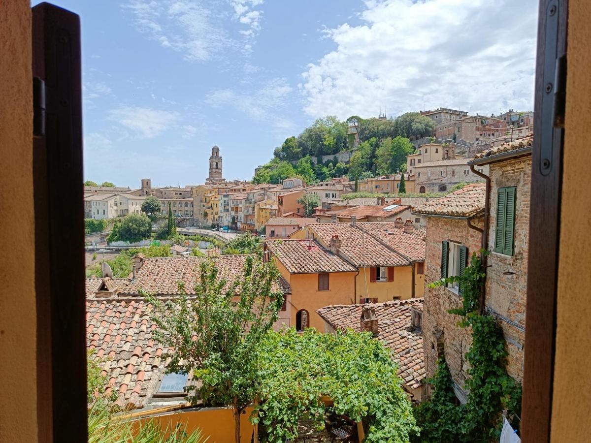 Umbrian Concierge - La Casa Dei Pellari Hotel Perugia Bagian luar foto