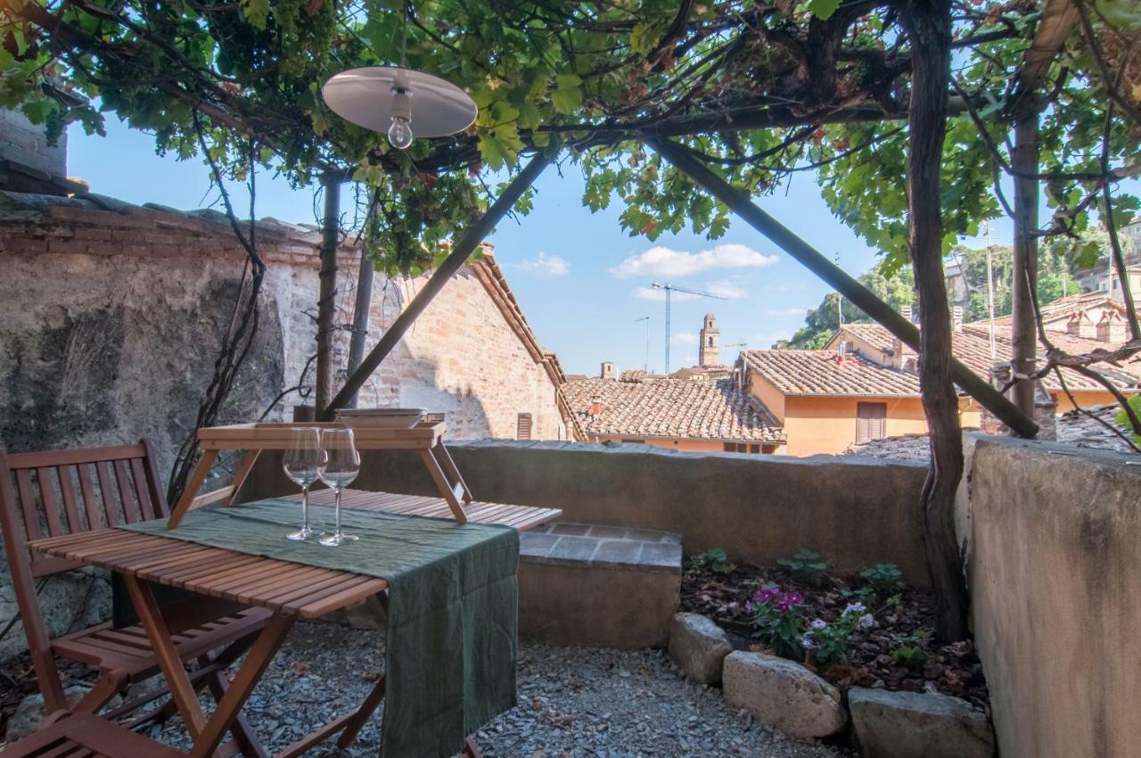 Umbrian Concierge - La Casa Dei Pellari Hotel Perugia Bagian luar foto